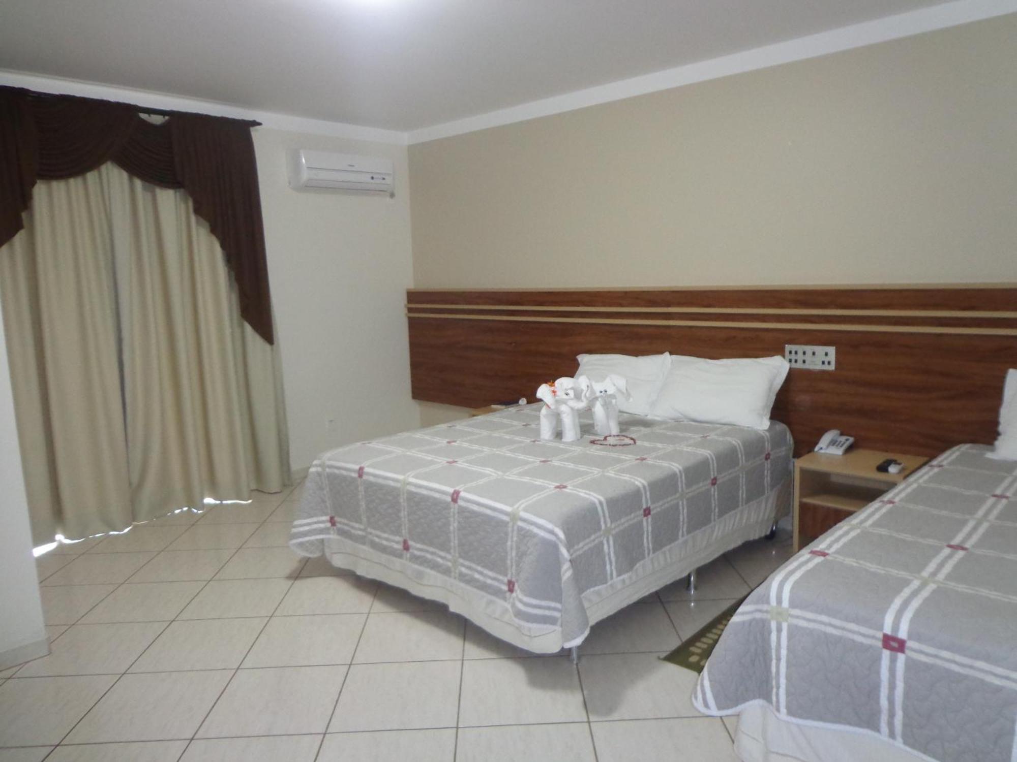Hotel Dom Baroni Guarapuava Chambre photo