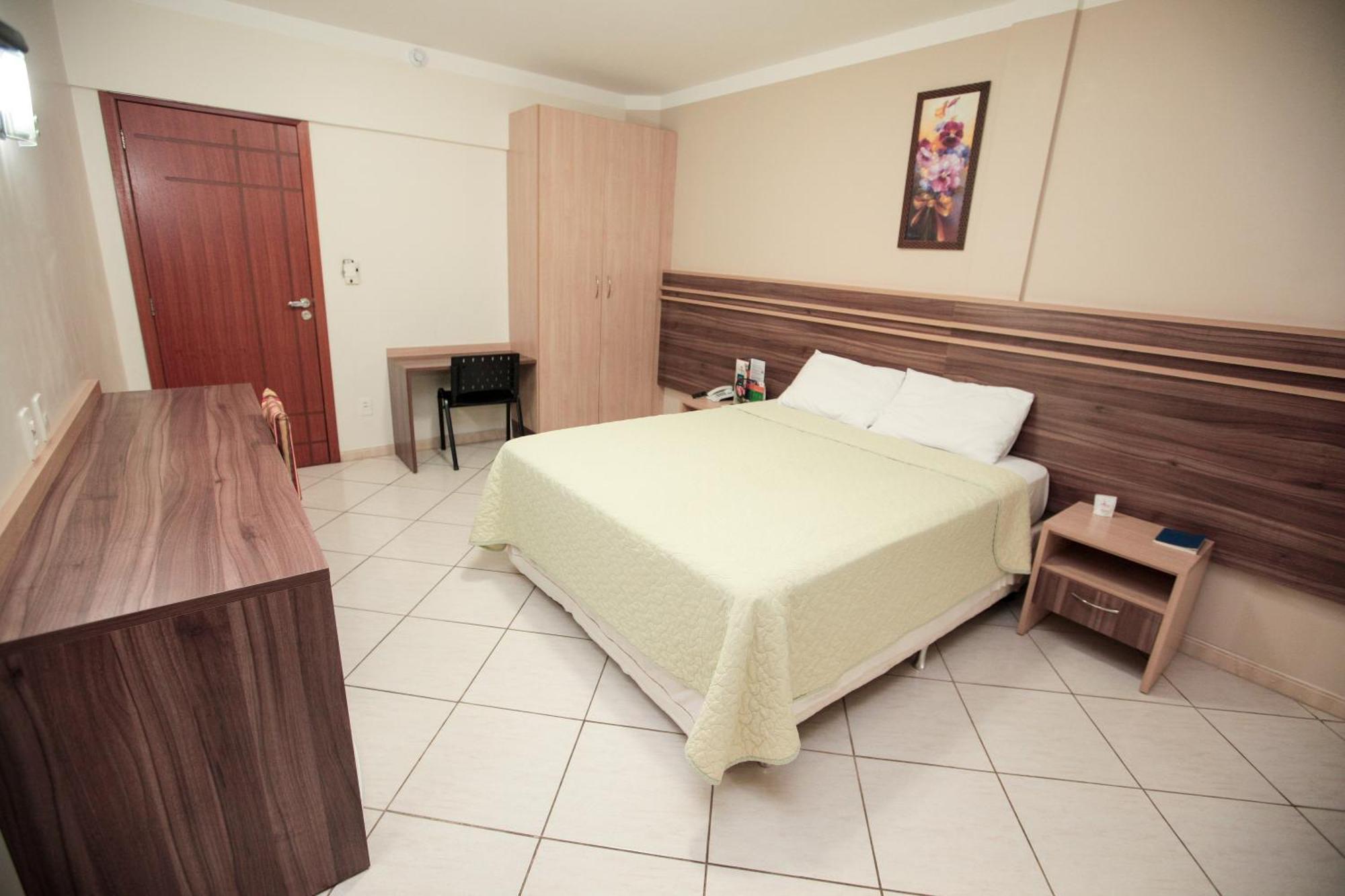 Hotel Dom Baroni Guarapuava Chambre photo