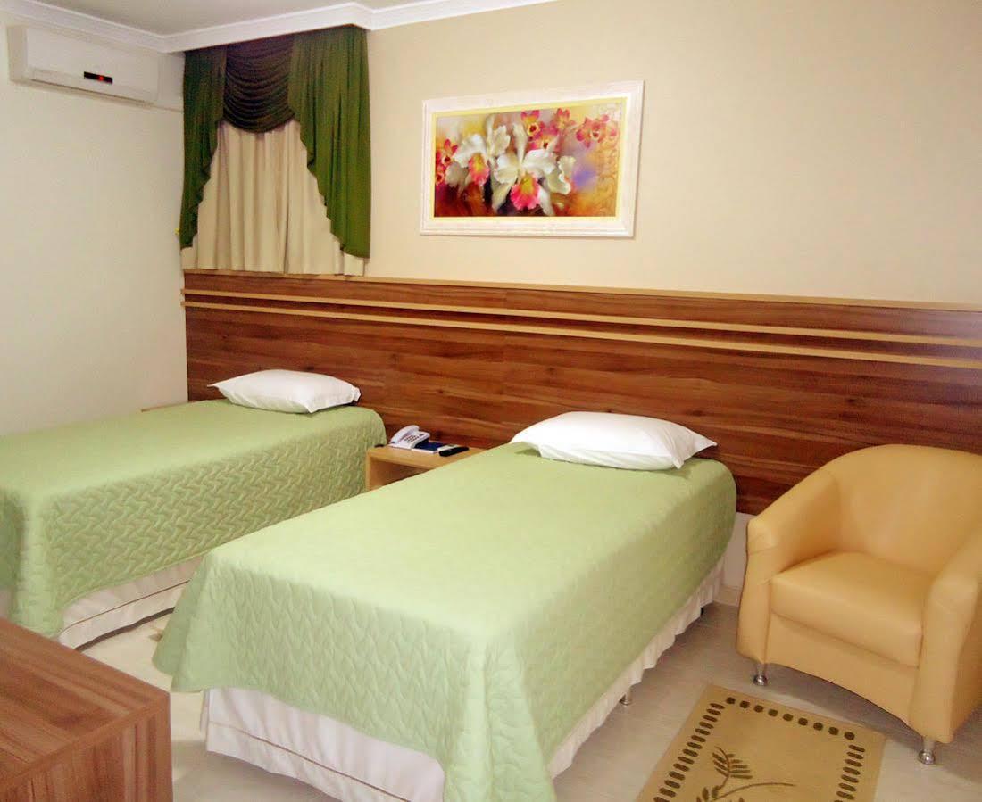 Hotel Dom Baroni Guarapuava Extérieur photo